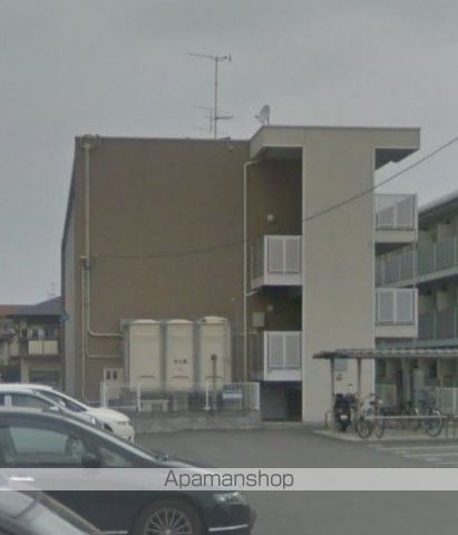 レオパレスドウージェームの玄関写真