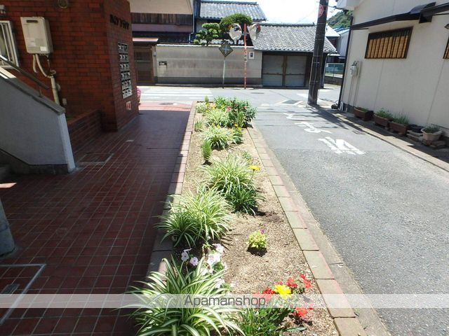 ハイツアザレアの玄関写真