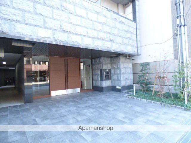プレサンス谷町リーベの玄関写真