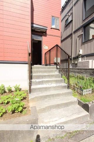 ブルヴァール24の玄関写真