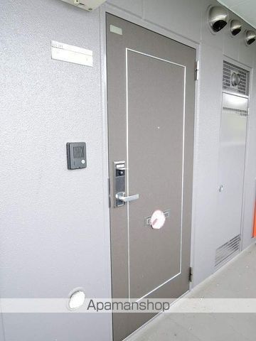 フローリッシュ若宮の玄関写真