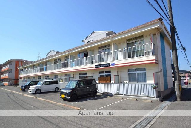 尾形ハイツC棟の外観写真
