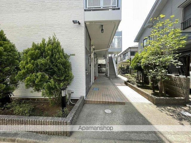 レオパレスハープコートの玄関写真