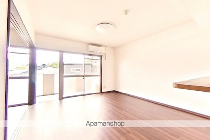 メゾン・アムール[2LDK/60.32m2]のリビング・居間