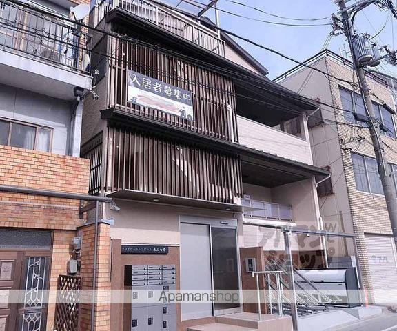 PRIVATE RESIDENCE東山七条の玄関写真