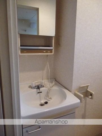 クレタ県庁前の内装写真