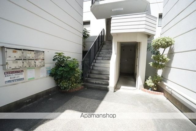 マンション・アメニティPARTIIの玄関写真