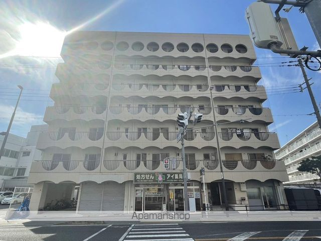 中村マンションの外観写真
