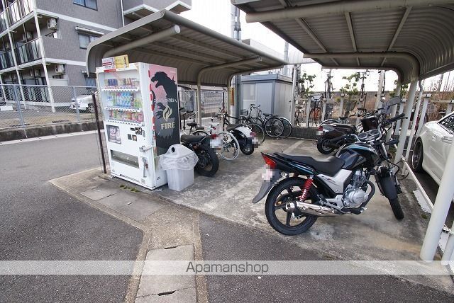 グランシャリオ宇治IIの玄関写真