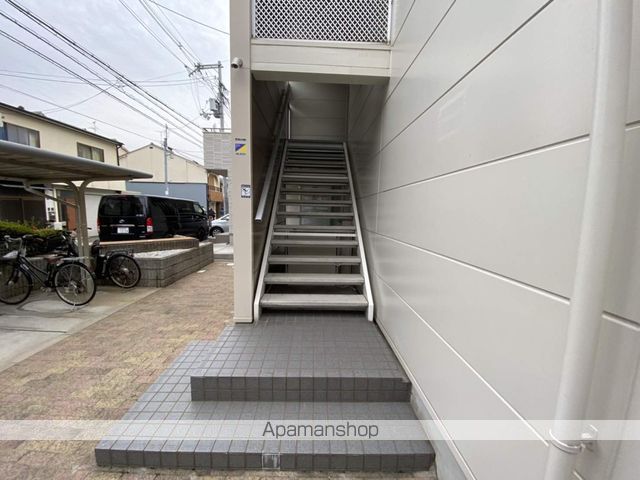 レオパレスシンフォニーの玄関写真