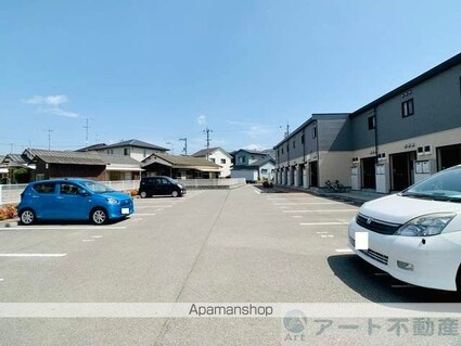 レオパレスまりあ[1K/23.61m2]の駐車場1