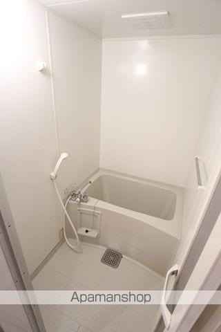 スリーズ国立の内装写真