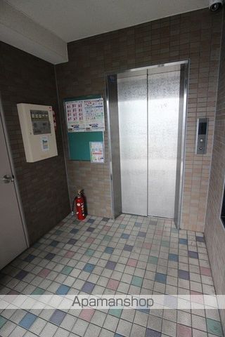 ローズガーデンIIの玄関写真