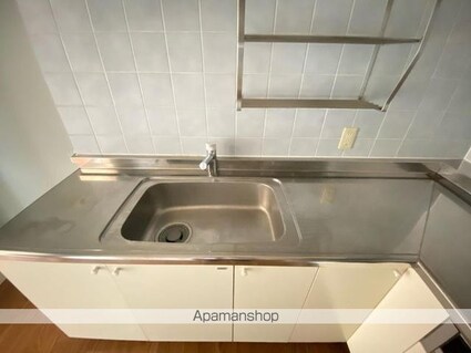 Ｃｒｅｓｔ　ＣｏｕｒｔＫ２[2LDK/69m2]の内装3