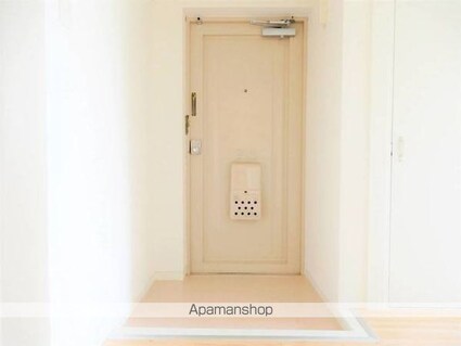 ビレッジハウス仙台鶴ケ谷五丁目３号棟[3K/43.34m2]の玄関