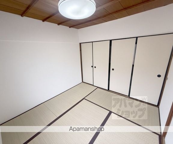 石田大山町貸家の内装写真
