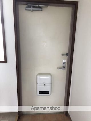 大泉昭和ビル[2DK/42m2]の玄関