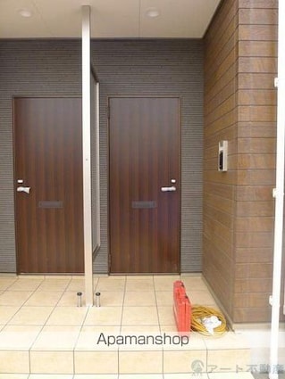 レジデンスＴ・ＷＥＳＴ　Ⅱ[1LDK/43.32m2]のエントランス1