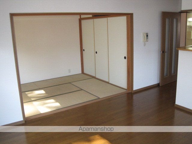 プラム石坂の内装写真