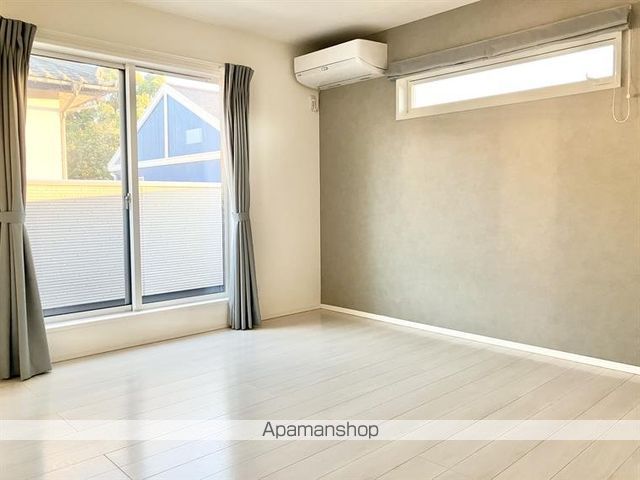 根戸戸建の内装写真