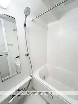 ＺＯＯＭ信濃町[2K/33.9m2]のバス