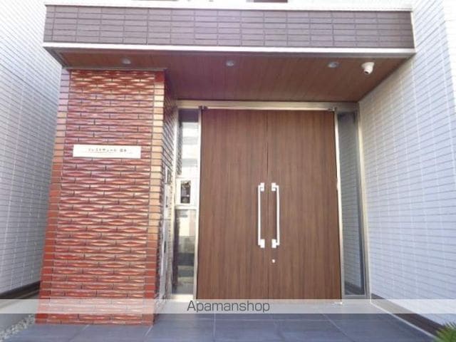 クレストヴェール清水の玄関写真
