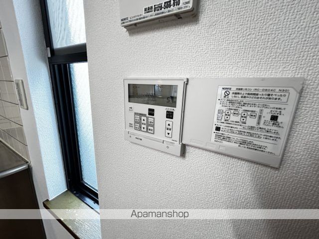 東京都浅草線 西馬込駅 徒歩8分 3階建 築34年の内装写真