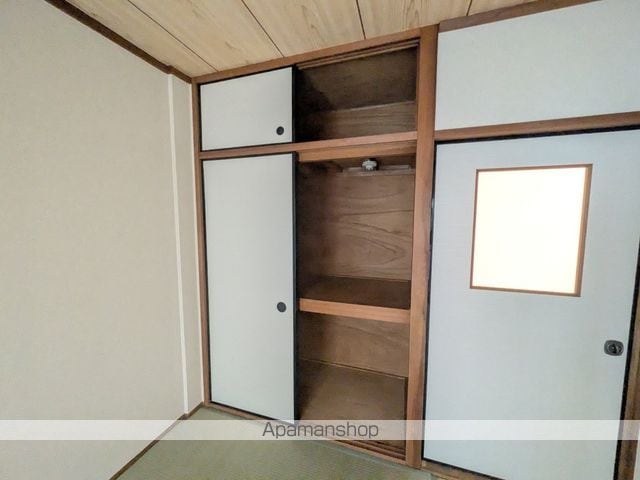 ピースハイツ長堂の内装写真