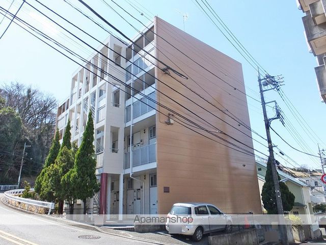 レオパレス聖蹟ロイヤルハイツの外観写真