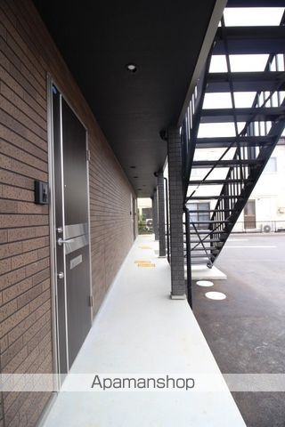 ボヌールEASTの玄関写真