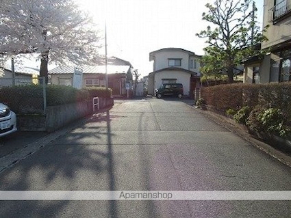 パークハイム[2LDK/63.04m2]の周辺2