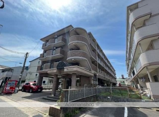 福岡市東区唐原のマンションの外観1