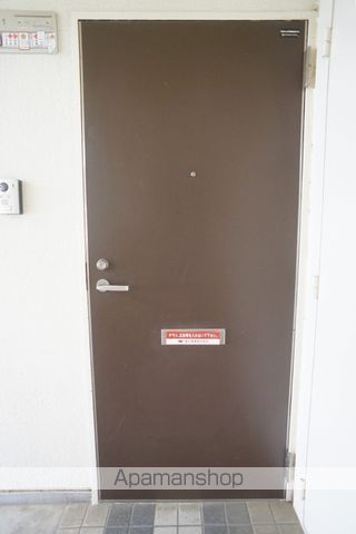 楓篁弐番館の玄関写真