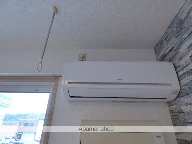 アルパインの内装写真