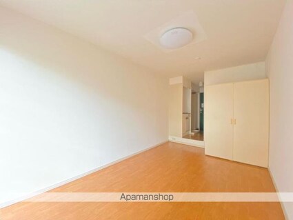 ピア三条北[1R/19m2]のリビング・居間