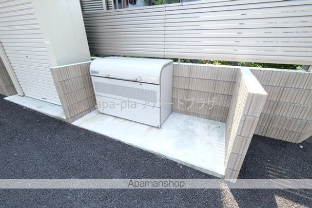 ラルーチェの玄関写真