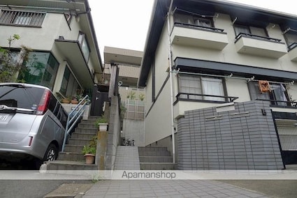 東京都世田谷区代沢３丁目[1K/21.6m2]のエントランス