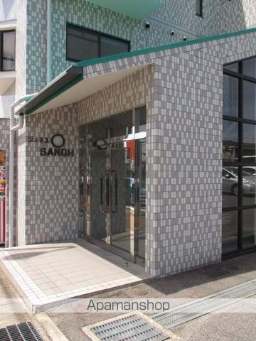 ジュネスSANOHの玄関写真