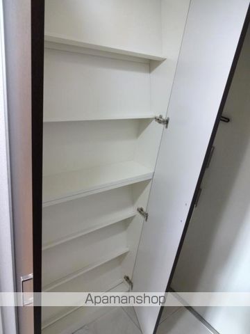 フォレステージュ西本町の内装写真