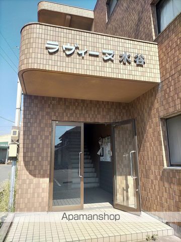 ラヴィーヌ水谷の玄関写真