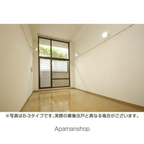 レジディア笹塚の内装写真
