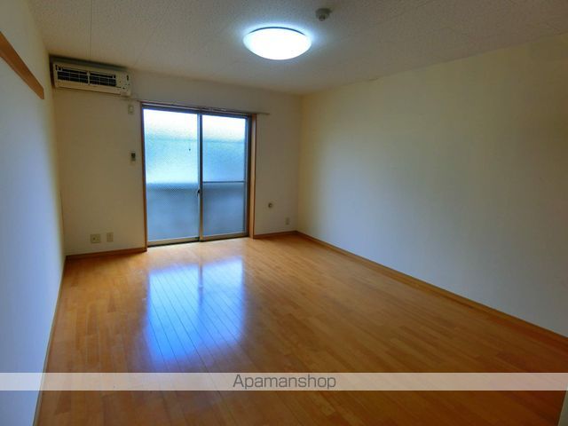 アンプルールチェリーの内装写真
