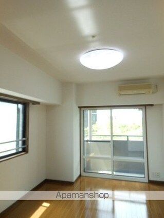 東京都目黒区青葉台３丁目[1K/25.28m2]のリビング・居間