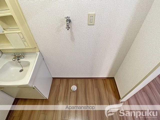 コスモクリアD棟の内装写真