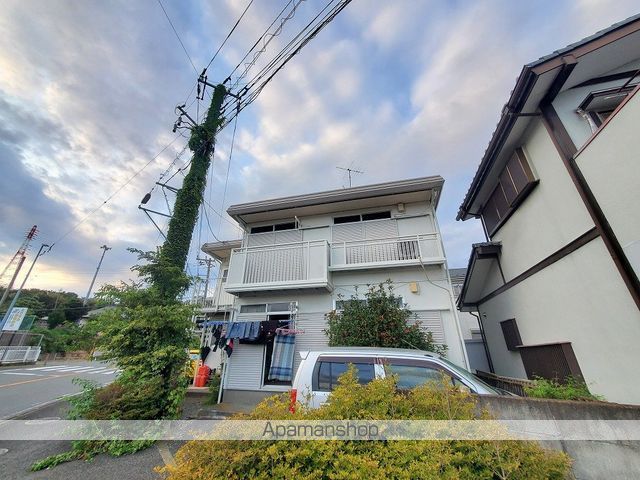 ラークハイツの外観写真