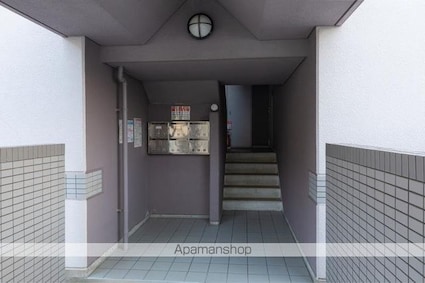 サンコート屋島[3LDK/69.67m2]のエントランス