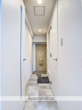 神奈川県横浜市鶴見区鶴見中央５丁目[1R/19.11m2]の玄関1