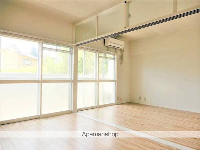 ビレッジハウス植田2号棟の内装写真
