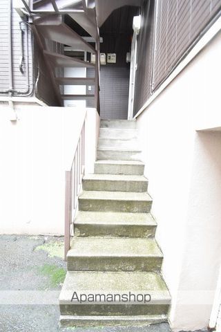 ビュースター星置B棟の玄関写真