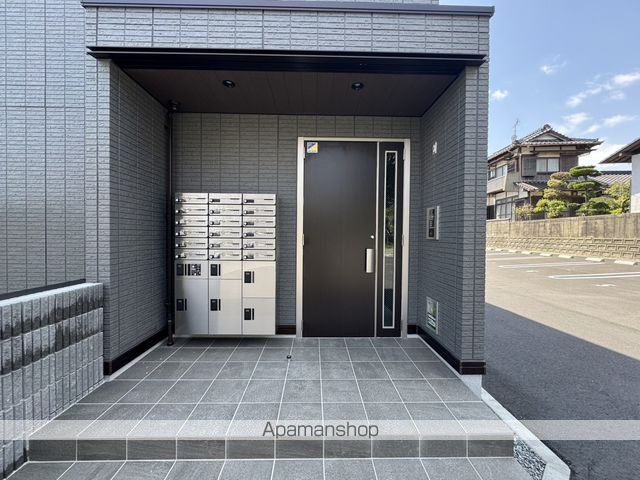 ディアライズ長府の玄関写真